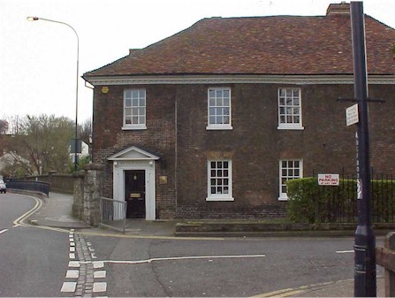 Bridgehse.jpg (45285 bytes)